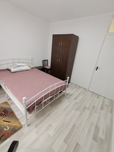 Berceni, Piata Sudului